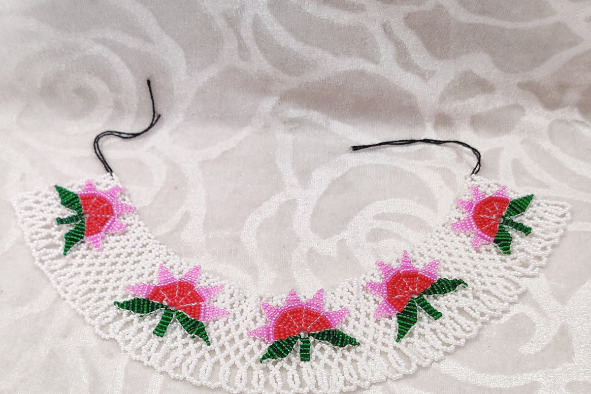 White Kamala Gadiji Mala , Small