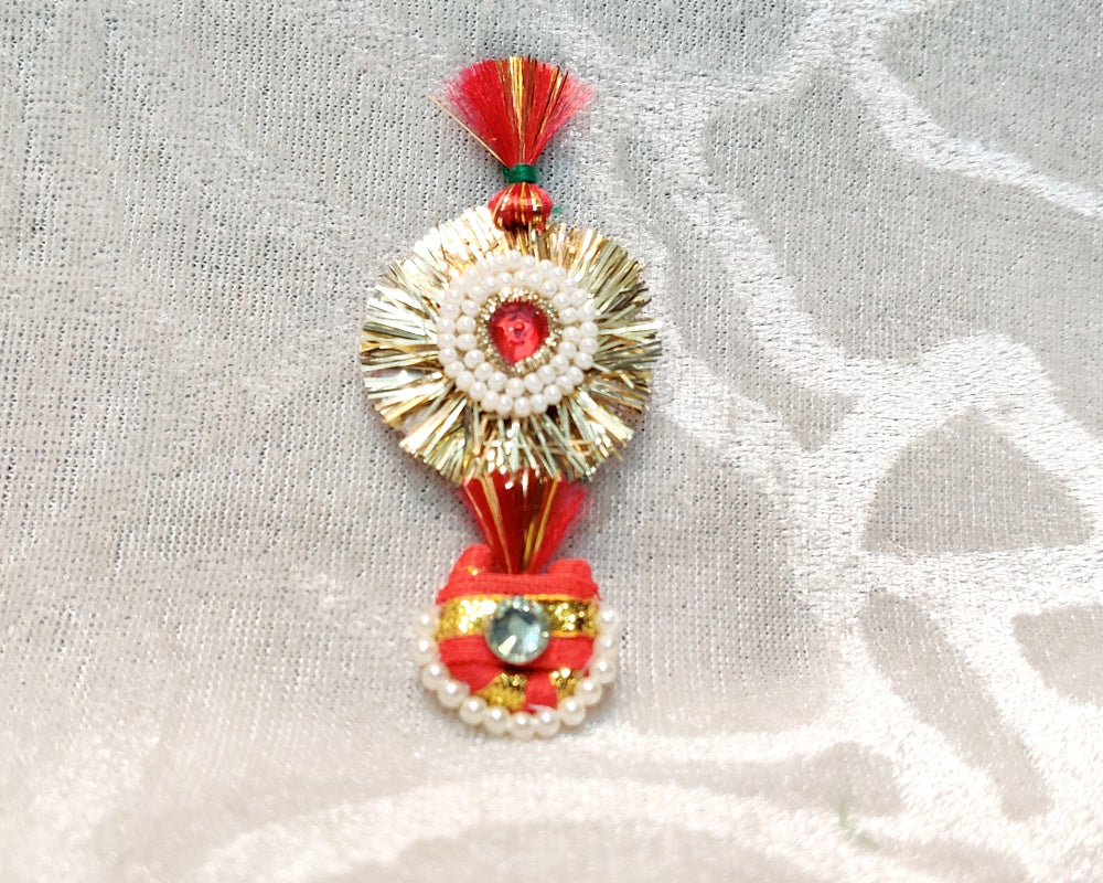 Heavy Golden Zari Diamond Pagh
