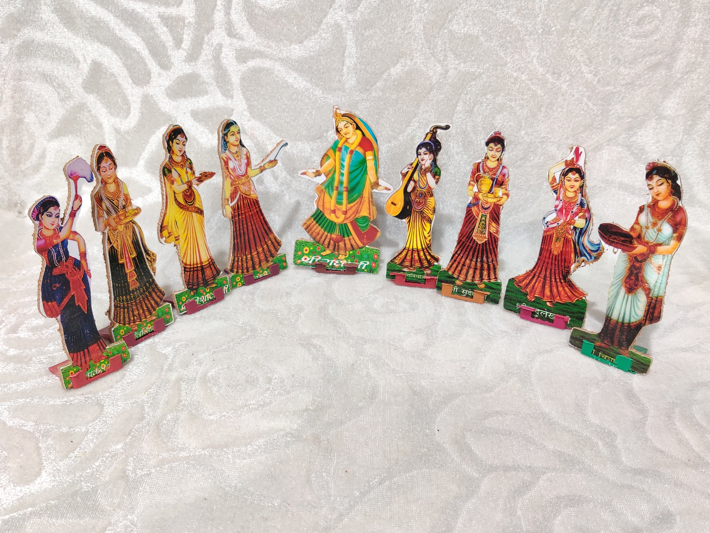 Wooden Ashtsakhi Set