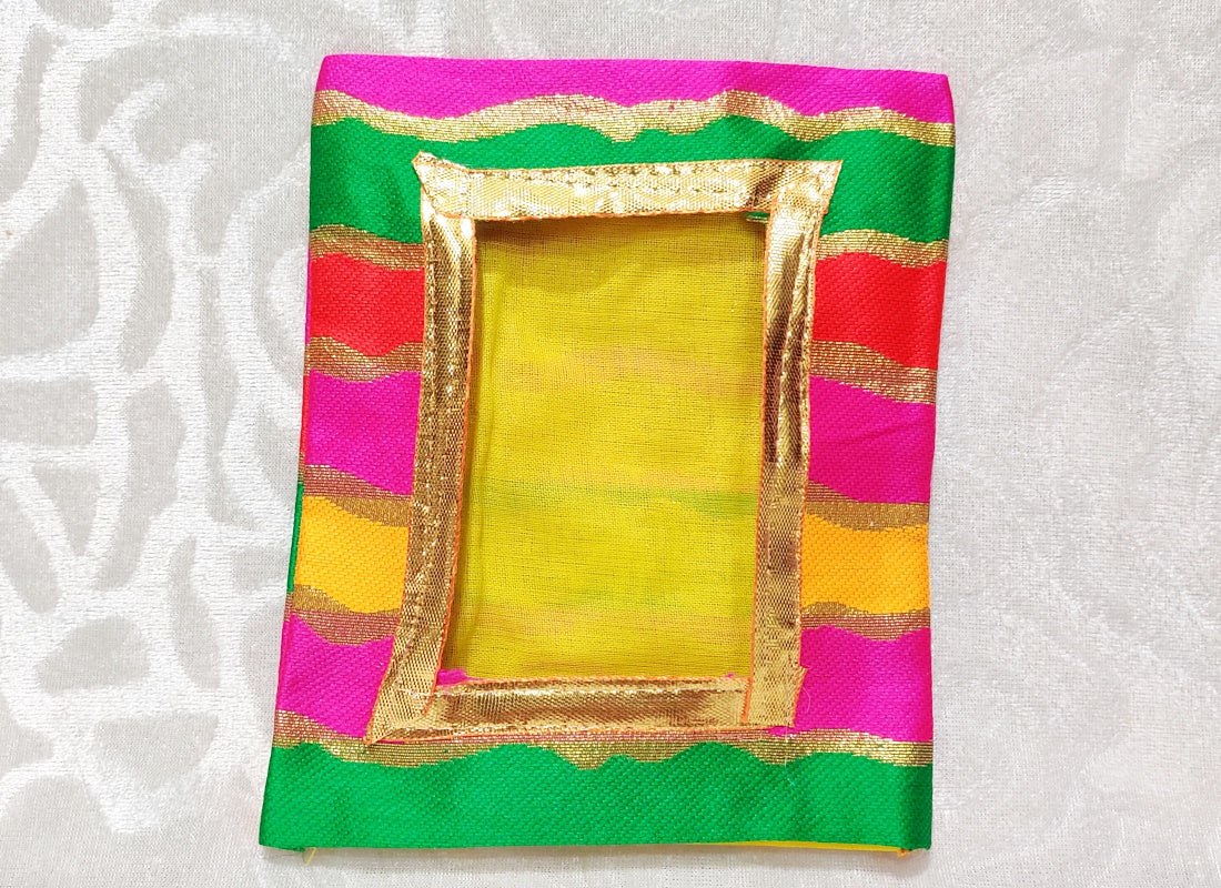 Postcard Size Zari Chitraji Vastra