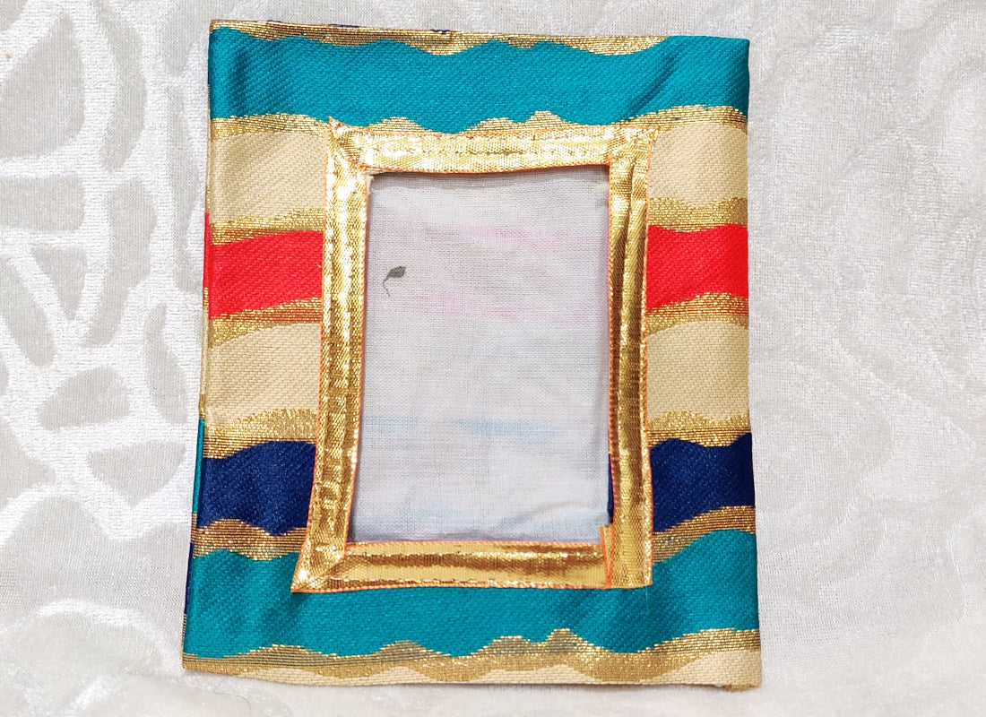 Postcard Size Zari Chitraji Vastra