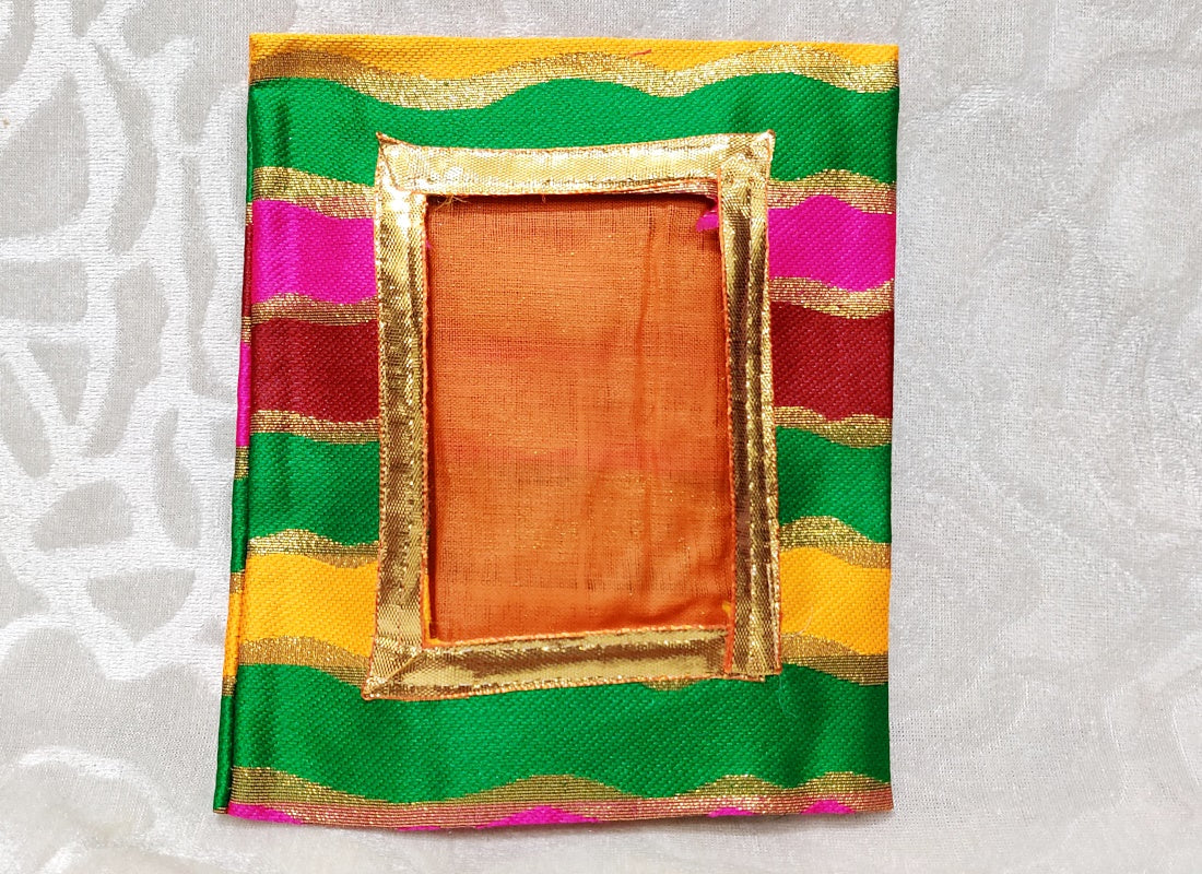 Postcard Size Zari Chitraji Vastra