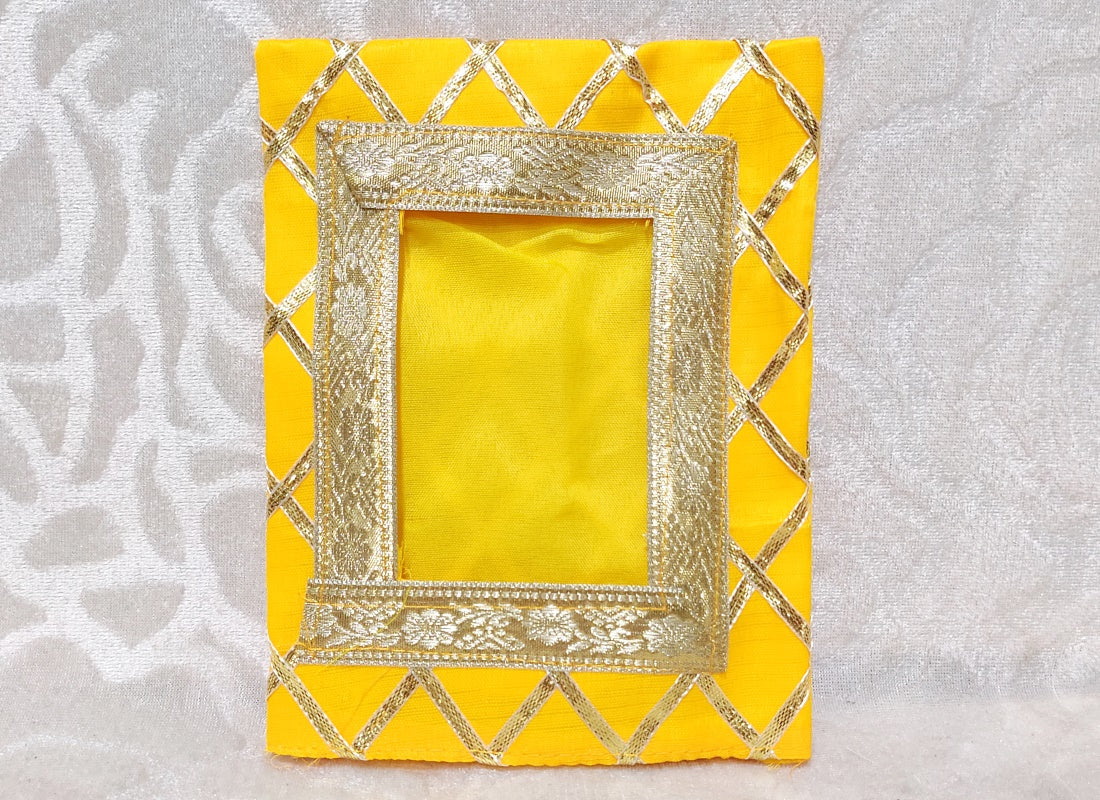 Large Size Zari Chitraji Vastra