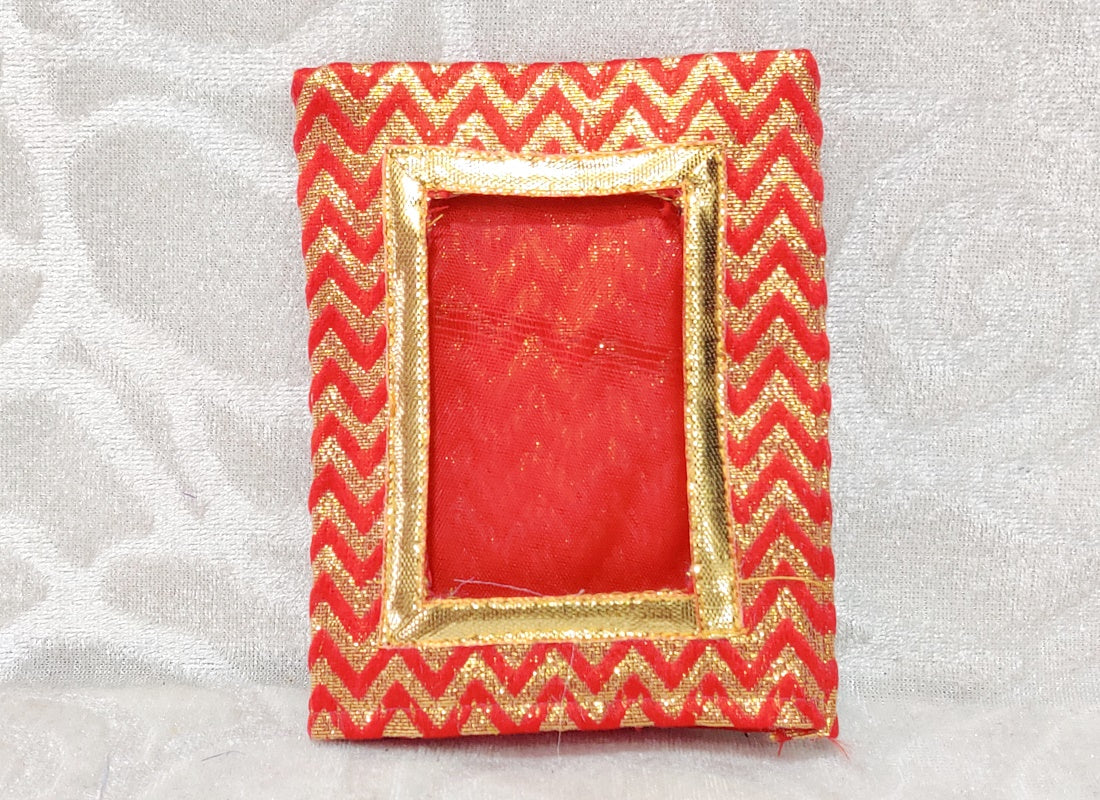 Small Size Zari Chitraji Vastra
