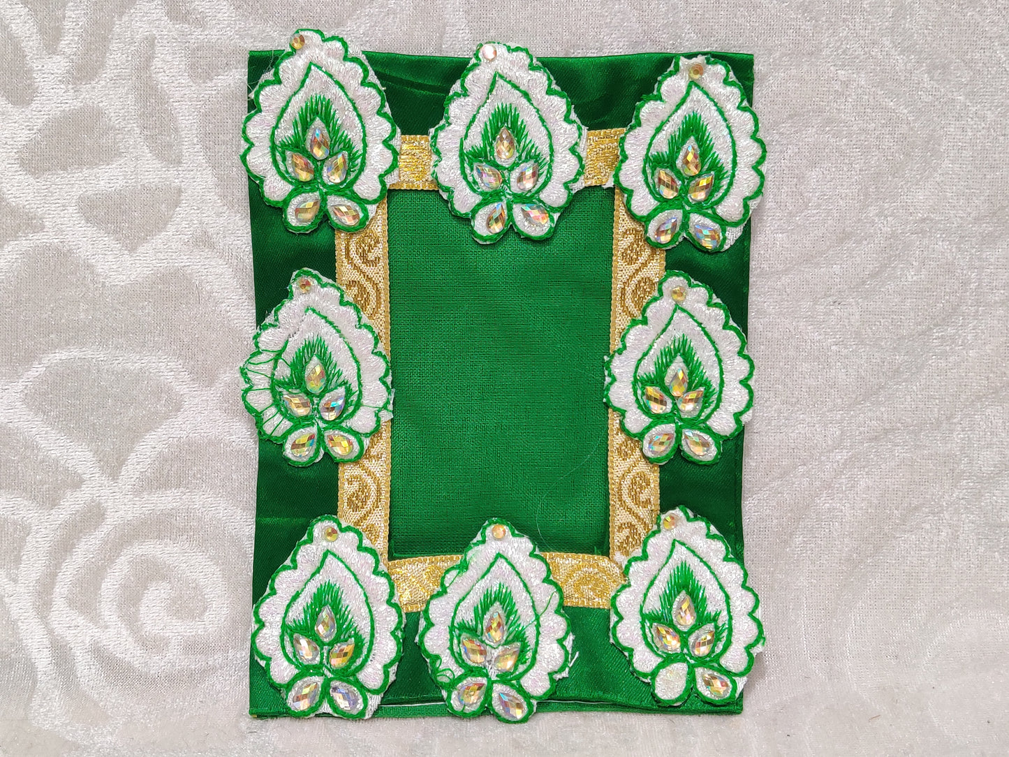 Postcard Size Heavy Zhari Chitraji Vastra