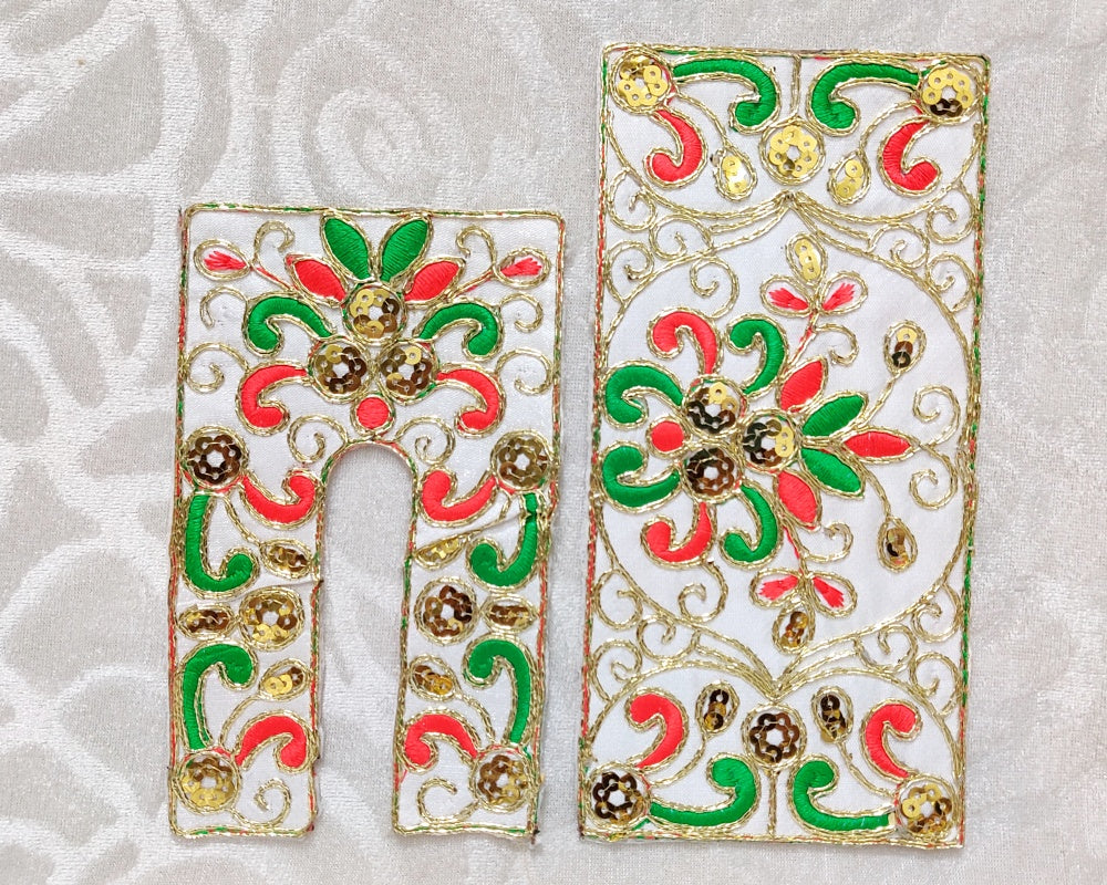 Medium Size Zari Chira Odhni Vastra