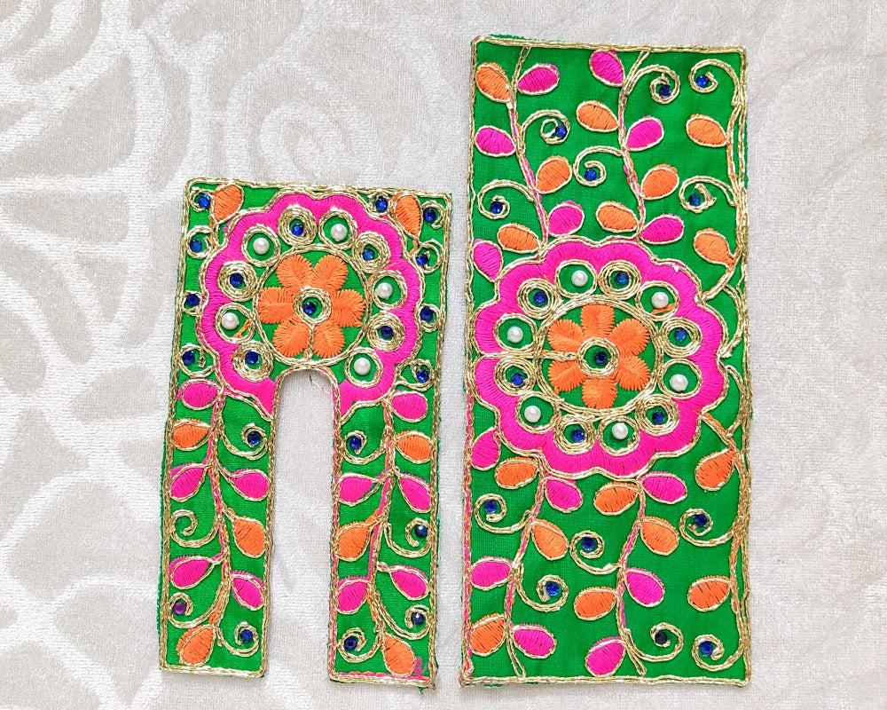 Small Size Zari Chira Odhni Vastra