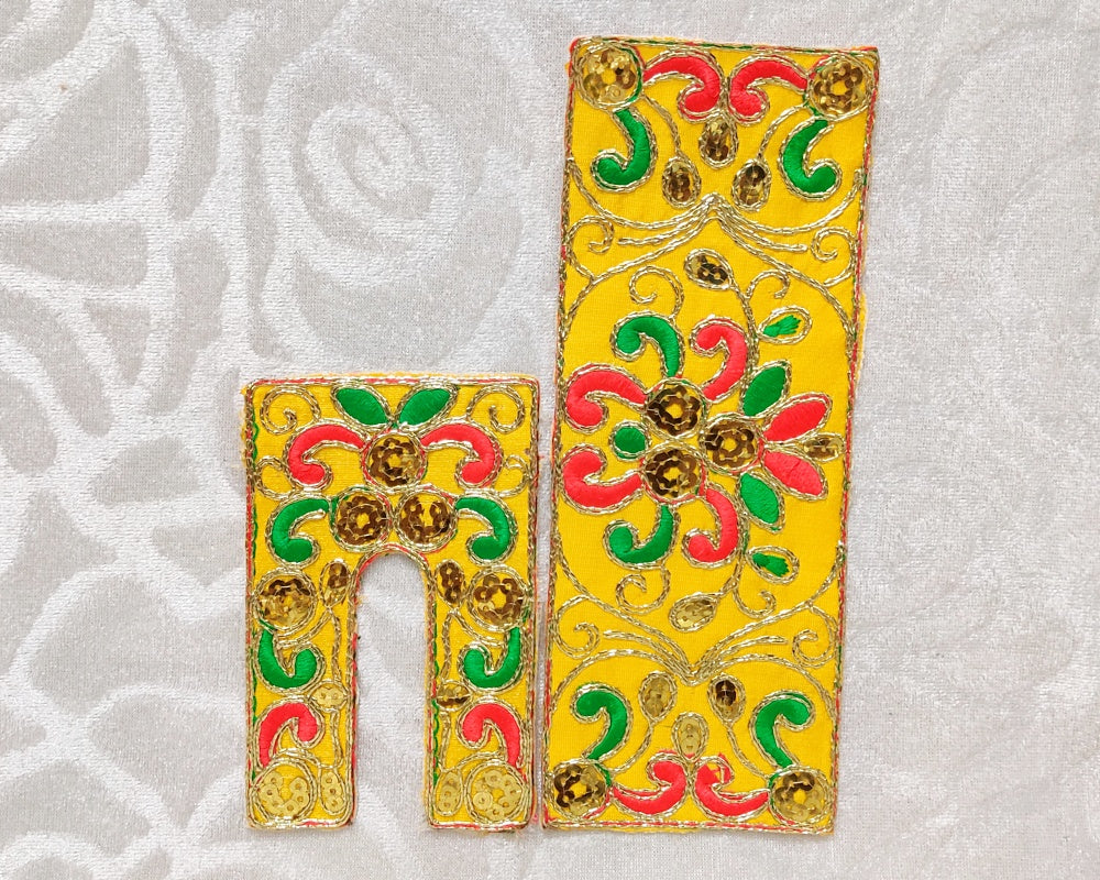 Small Size Zari Chira Odhni Vastra
