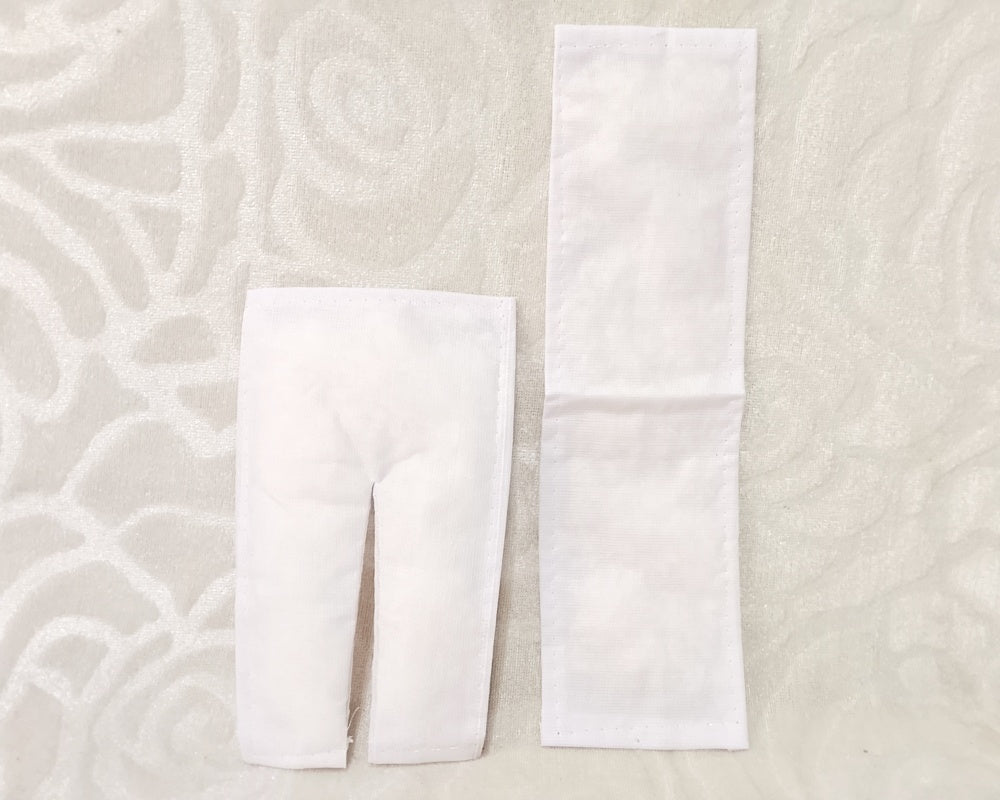 Chira Odhani Aatmasukh Vastra, Medium