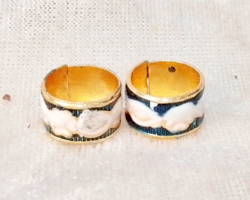 Meenakri Kada, Small
