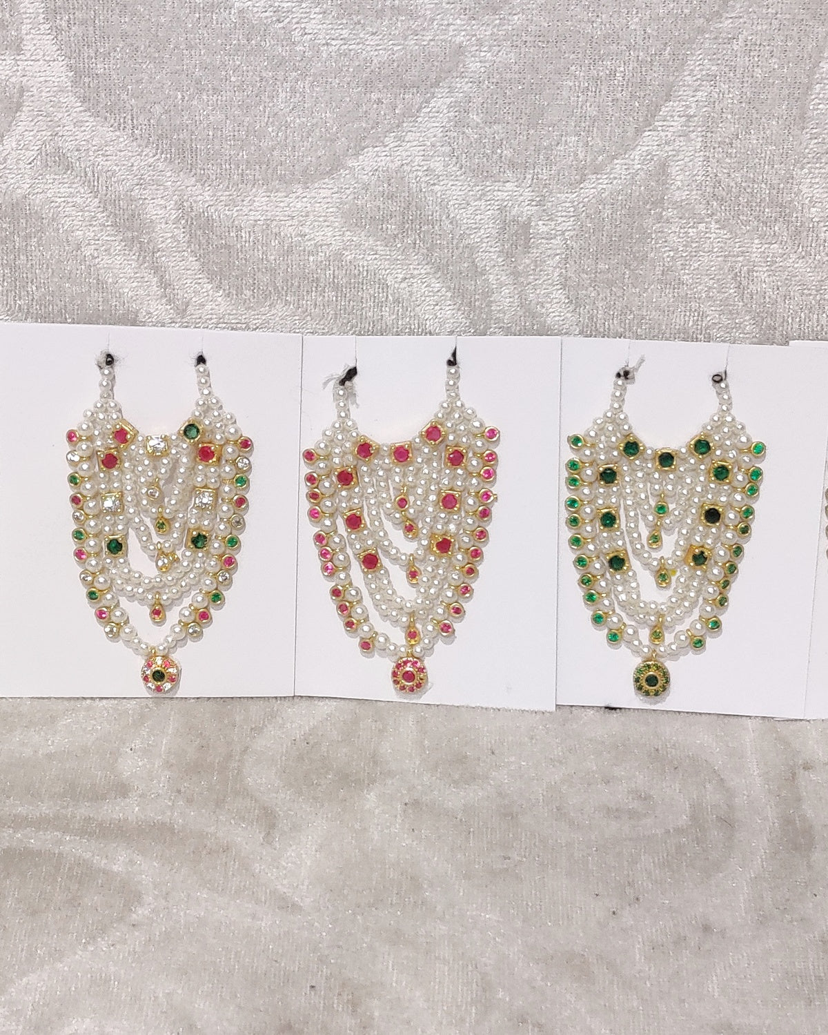 American Diamond Moti Malaji