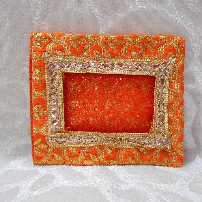 Medium Size Zari Chitraji Vastra