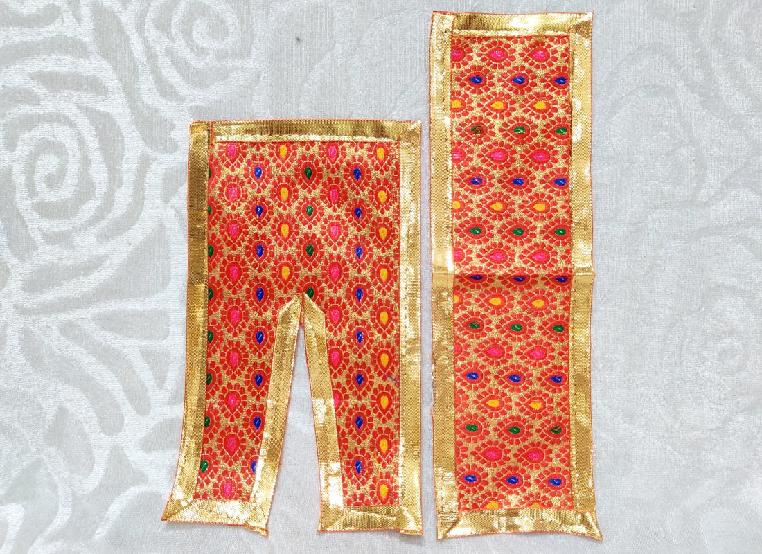 Medium Size Zari Chira Odhani Vastra