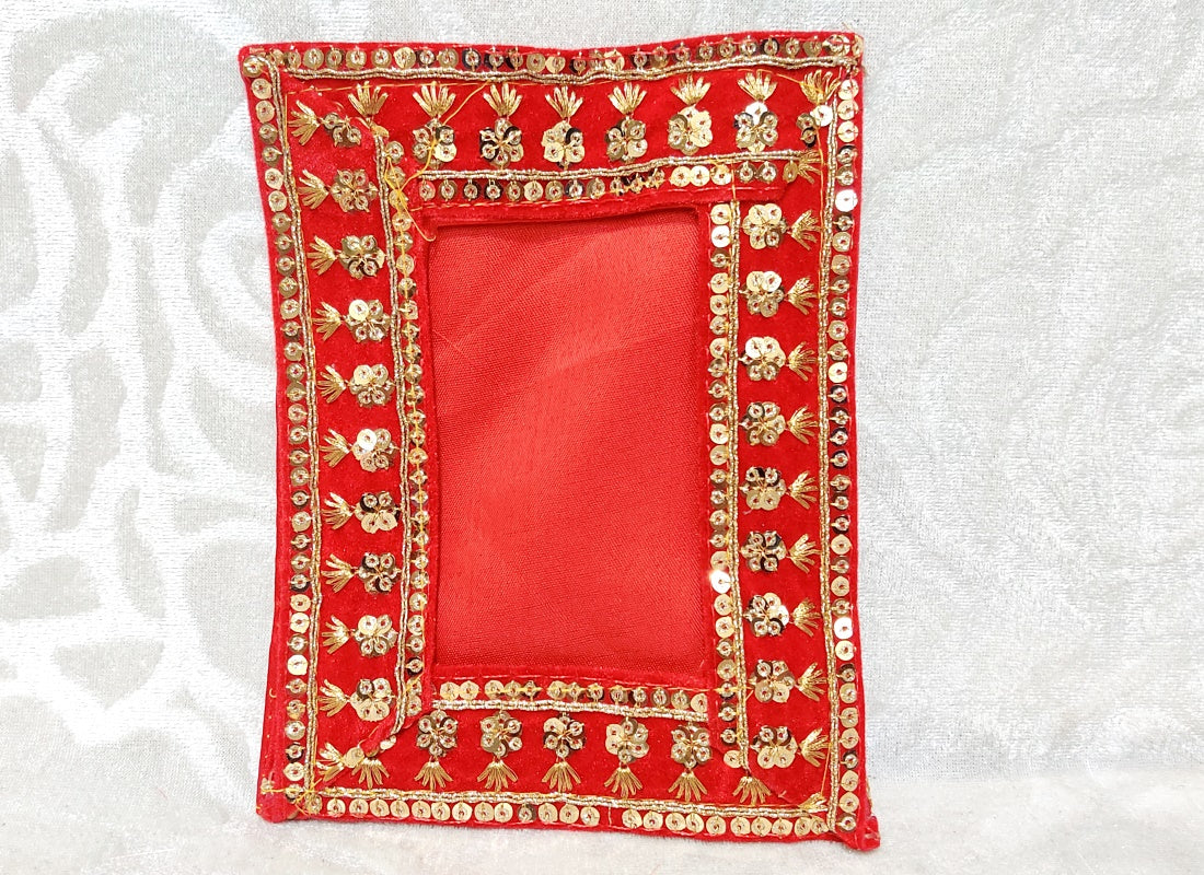 Postcard Size Heavy Zhari Chitraji Vastra