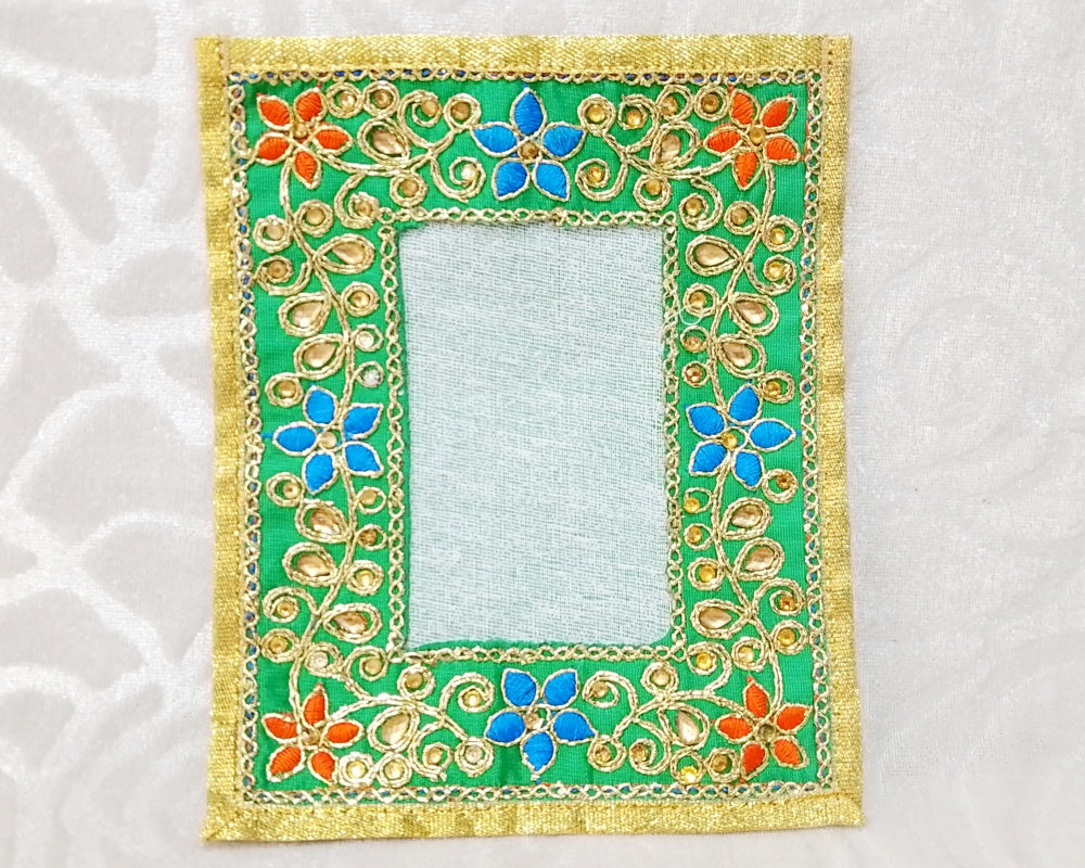 Postcard Size Heavy Zhari Chitraji Vastra