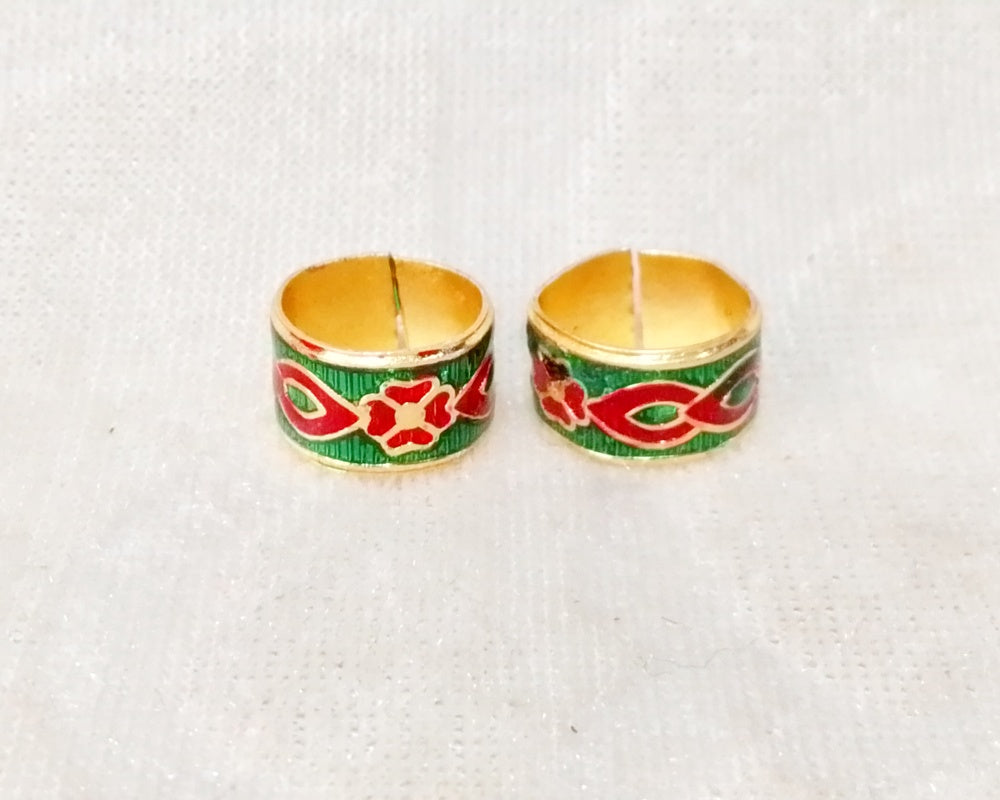 Meenakri Kada, Small