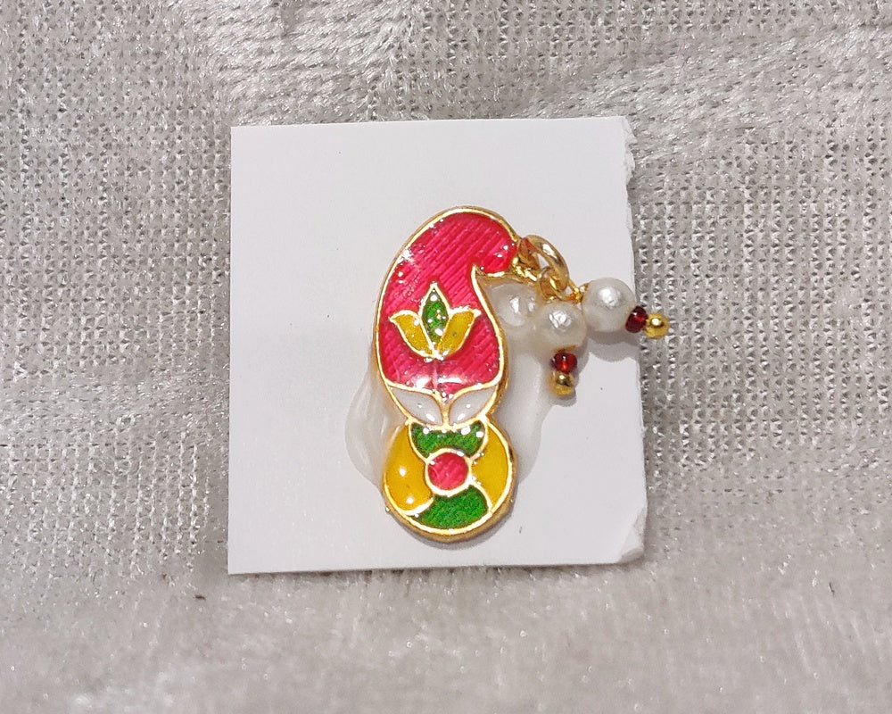 Meenakari Shishfool , Medium