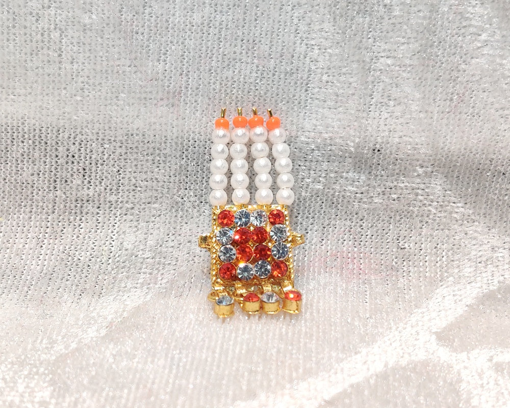 Diamond Sehra, Medium