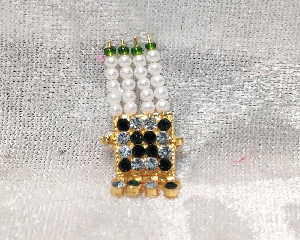 Diamond Sehra, Medium