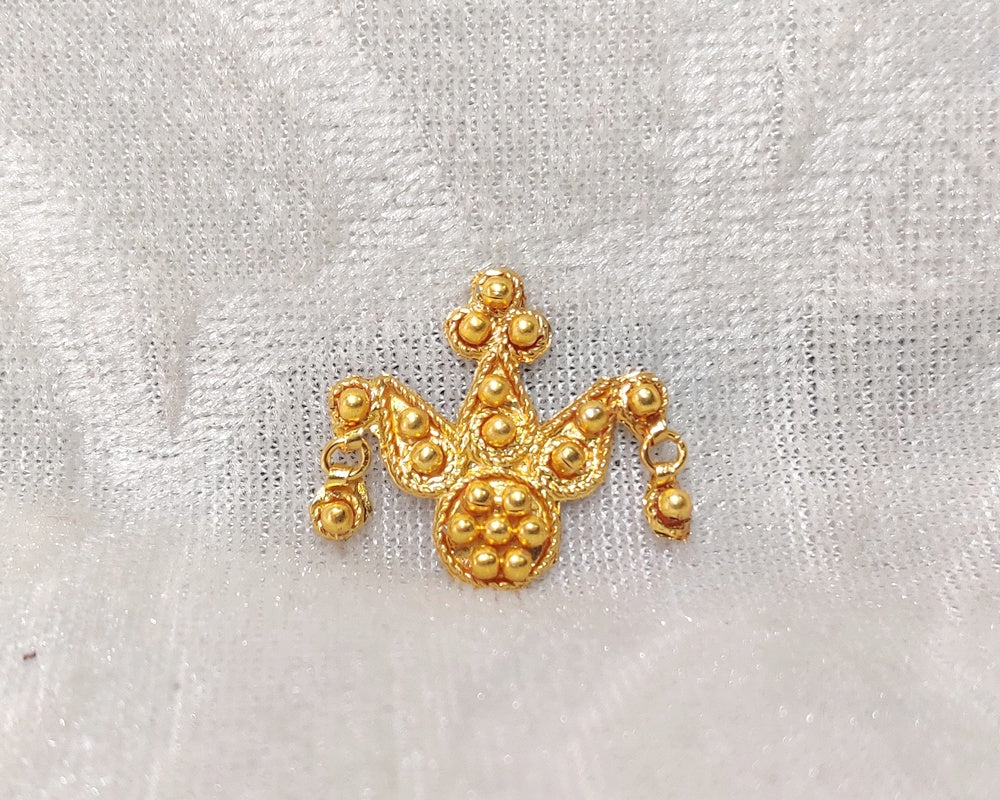Golden Tipara