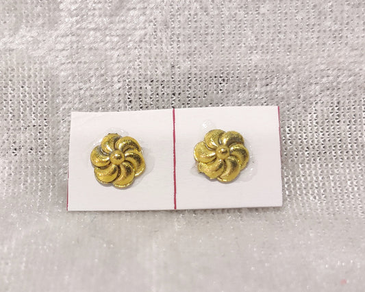 Golden Kundal