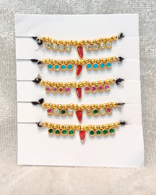 Golden Meenakari Alkawali , Medium