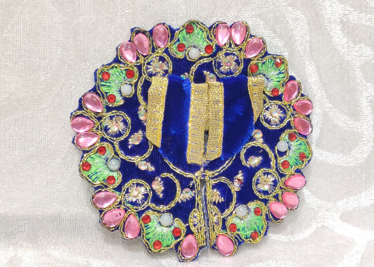 Medium Size Zhari Laddu Gopal Vastra