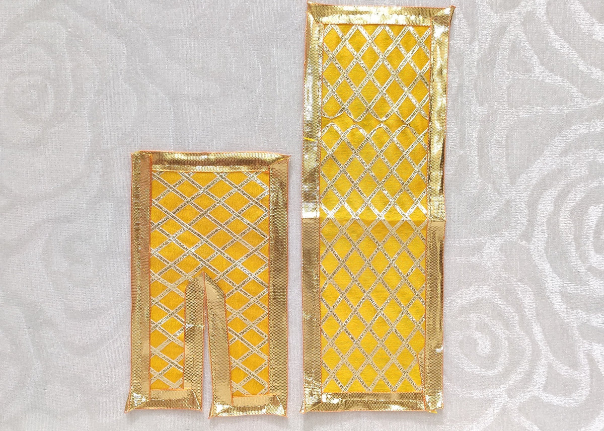Medium Size Jhari Chira Odhani Vastra