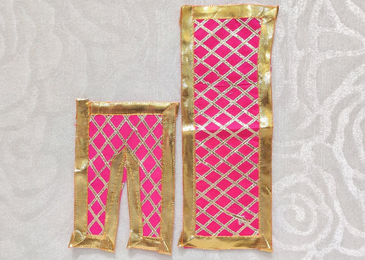 Medium Size Jhari Chira Odhani Vastra