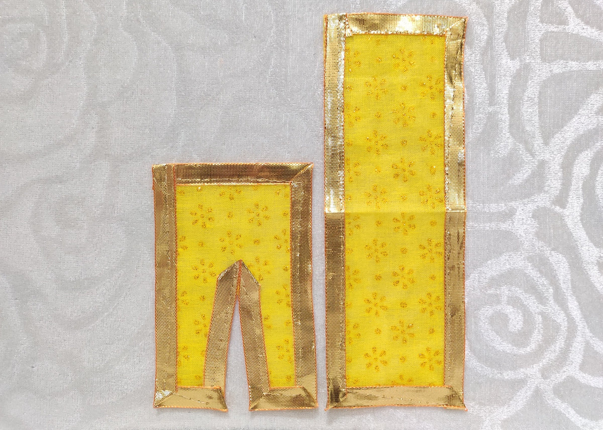 Small Size Chhapa Chira Odhani Vastra