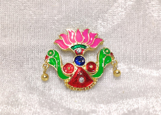 Meenakari Mukut ,